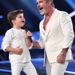 It was an unforgettable! Simon Cowell and Son sing an Adorably Angelic Version of “Don’t Stop Believin”.