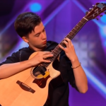 Simon Calls this Guitar Player a Genius after the Greatest Audition Ever Seen on America’s Got Talent