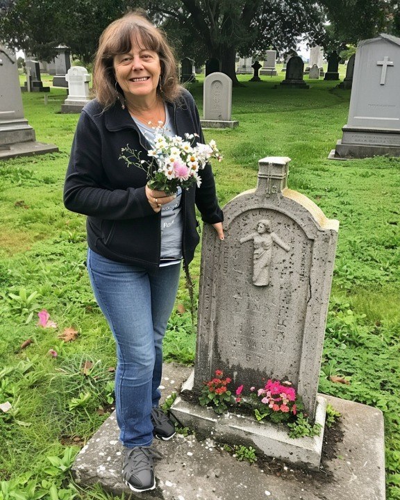 A Year after Son’s Death, Woman Sees Grave of Her Daughter-In-Law at the Cemetery – Story of the Day