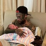 24-year-old dad, whose body was completely covered with over 200 tattoos, removed them for the sake of his baby daughter … See how he looks today in 1st Comment below