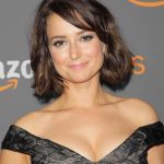 Milana Vayntrub’s actual size will leave You Stunned – Prepare to Be Amazed!