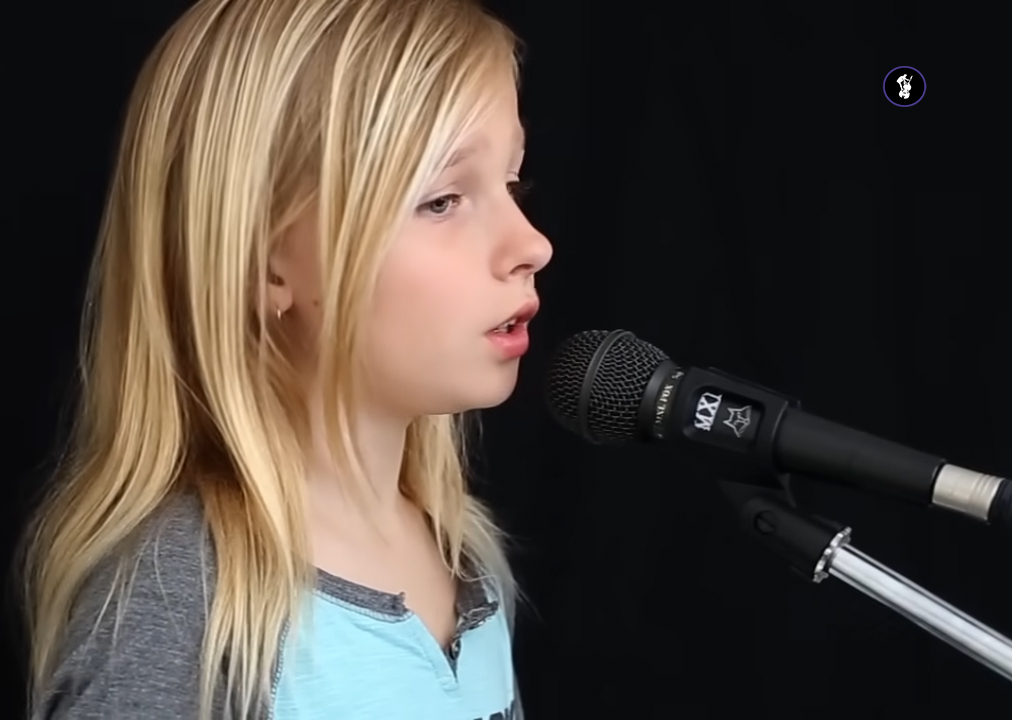 An 11 year old called Jadyn Rylee had no idea she was about to become a viral sensation…