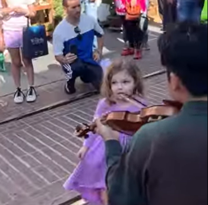 Heartwarming Duet: Little Girl Surprises Emilio Piani with ‘Hallelujah’ Performance”